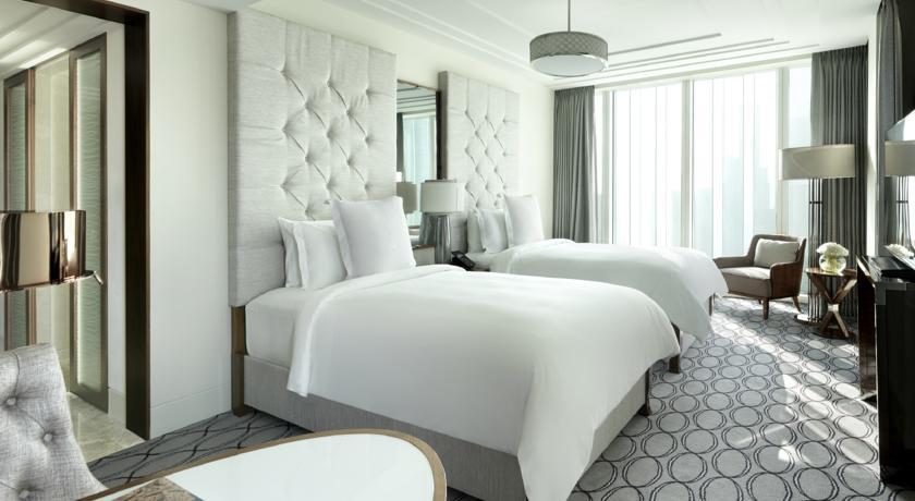Ramada By Wyndham Bahrain Hotell Manama Exteriör bild